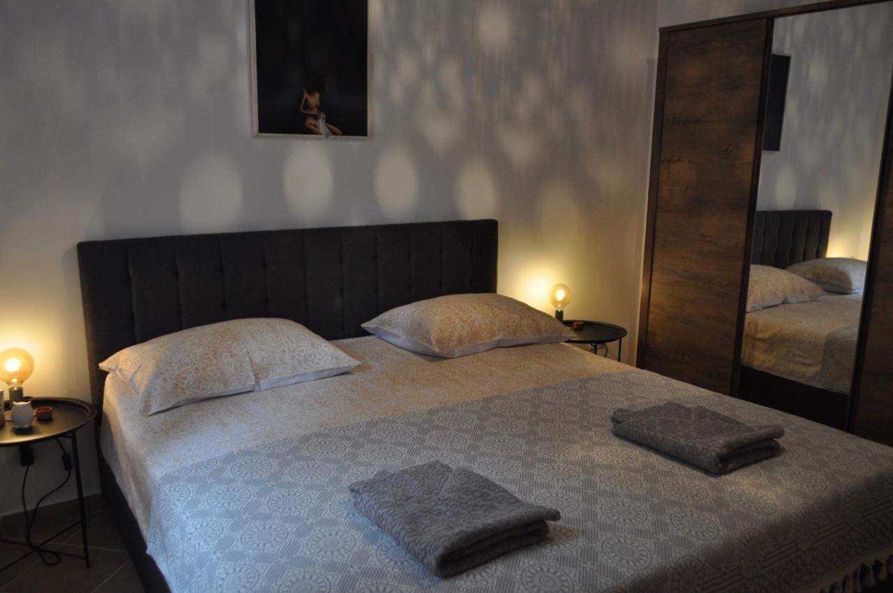 Kamenjak Volme, Cousy House With Pool Banjole Esterno foto