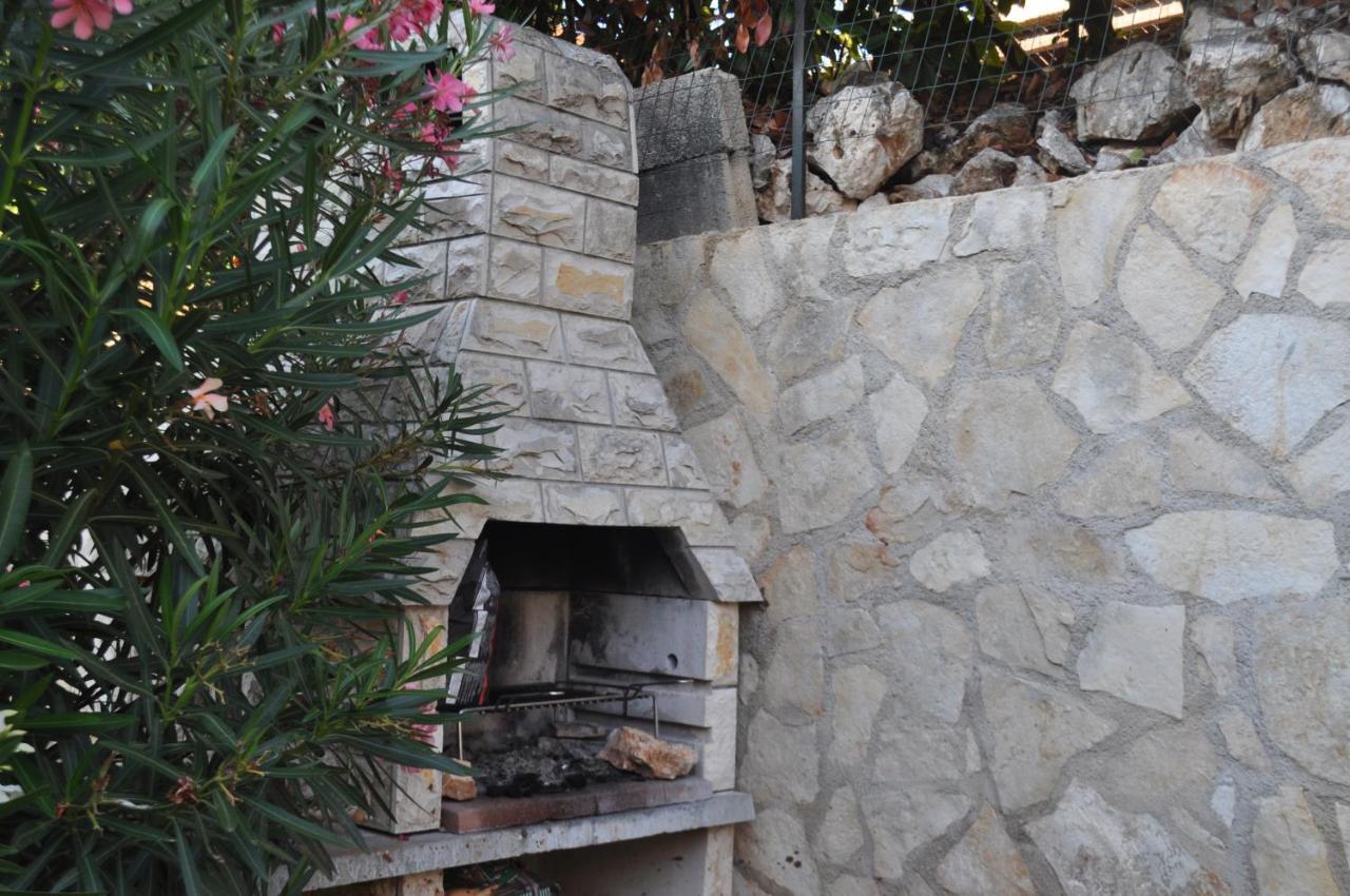 Kamenjak Volme, Cousy House With Pool Banjole Esterno foto