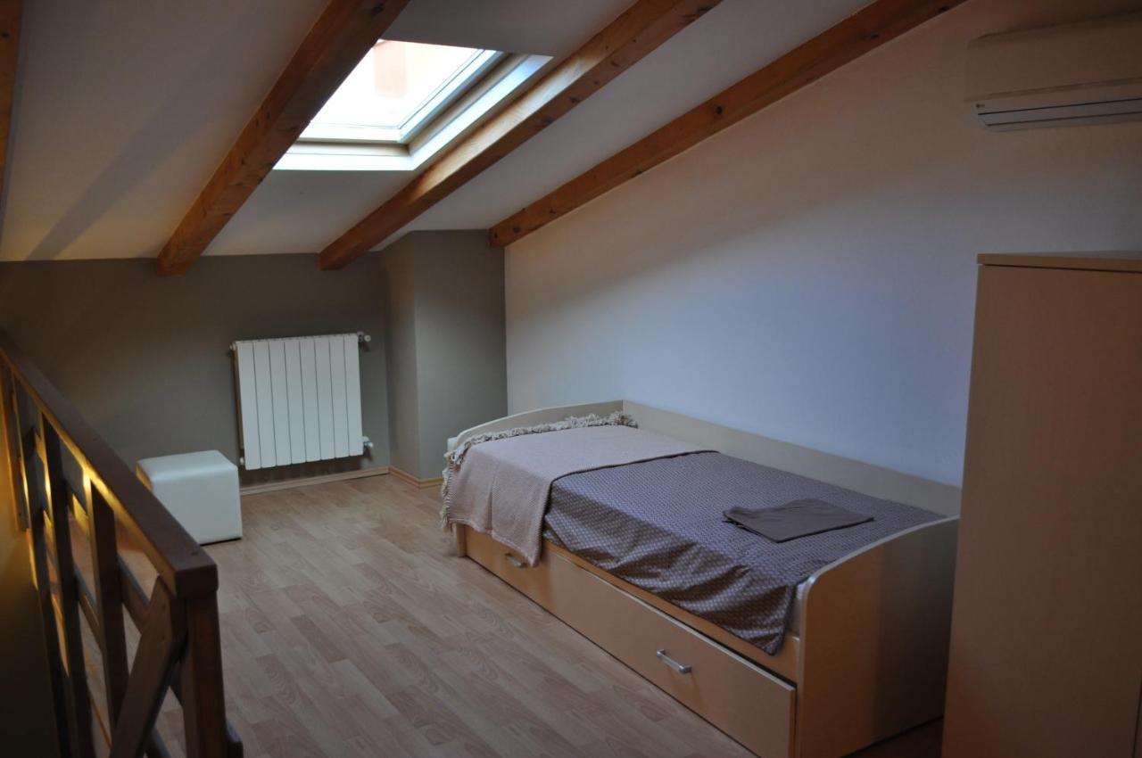Kamenjak Volme, Cousy House With Pool Banjole Esterno foto