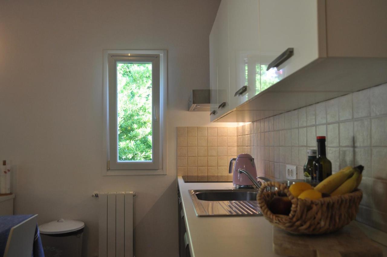 Kamenjak Volme, Cousy House With Pool Banjole Esterno foto