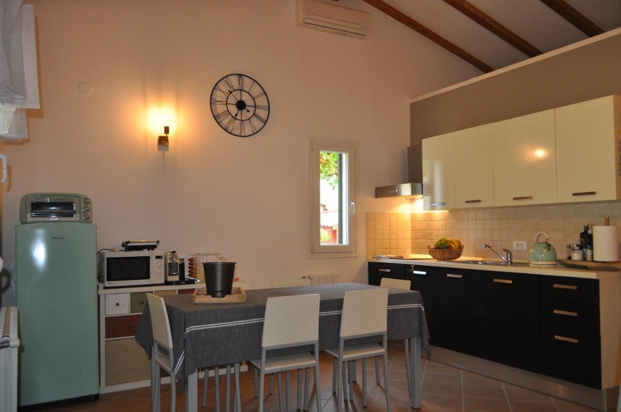 Kamenjak Volme, Cousy House With Pool Banjole Esterno foto